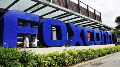 foxconn-april-sales-drop-420x280.jpg