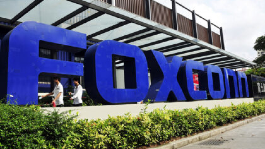 foxconn-april-sales-drop-420x280.jpg